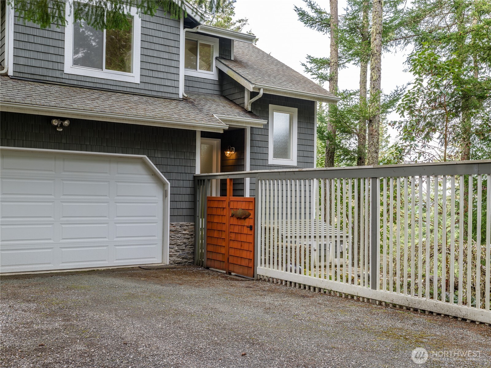 250 Switchback Road Property Photo 2