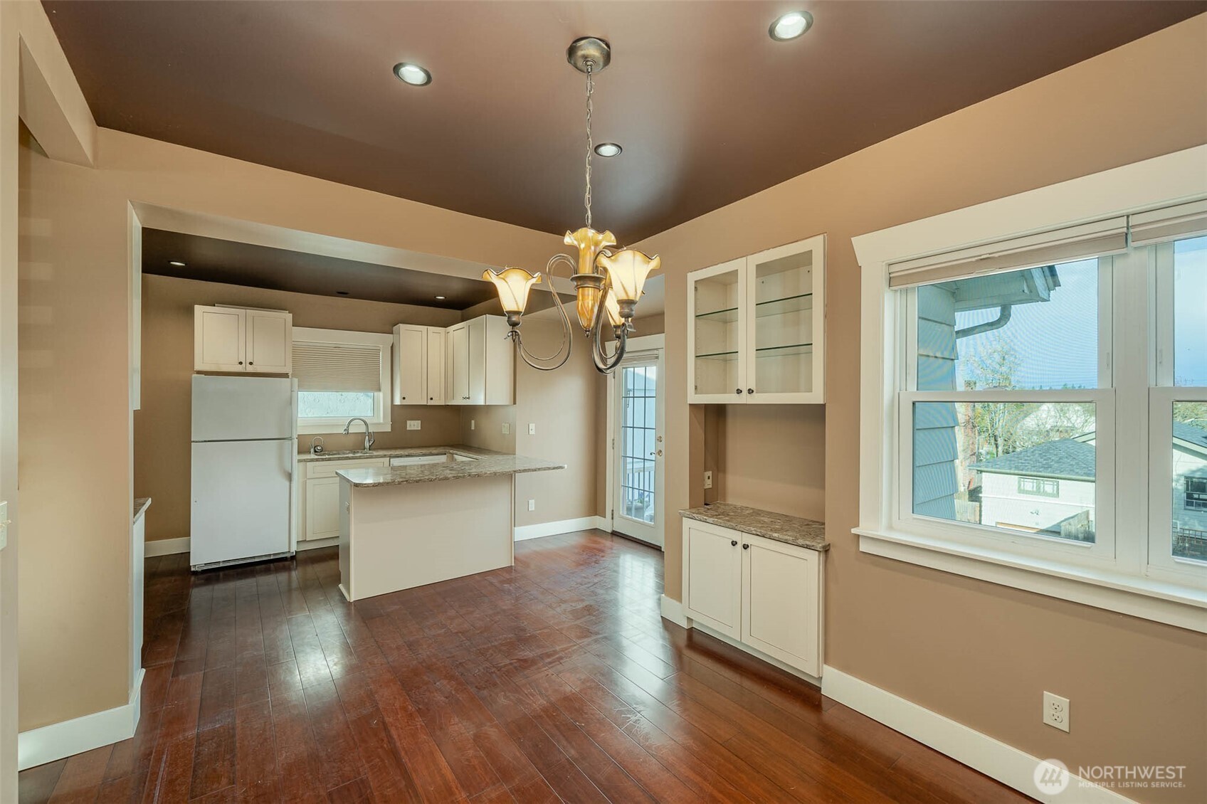 8040 16th Avenue Property Photo 4