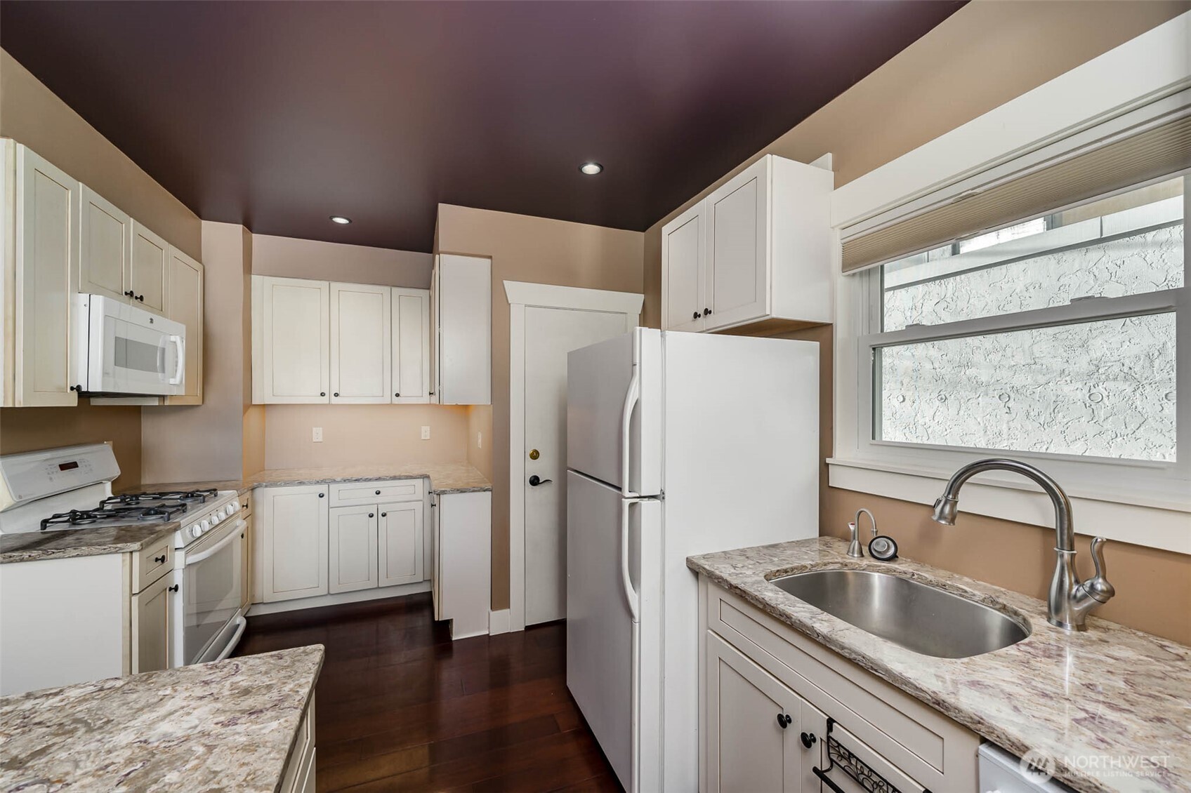 8040 16th Avenue Property Photo 5