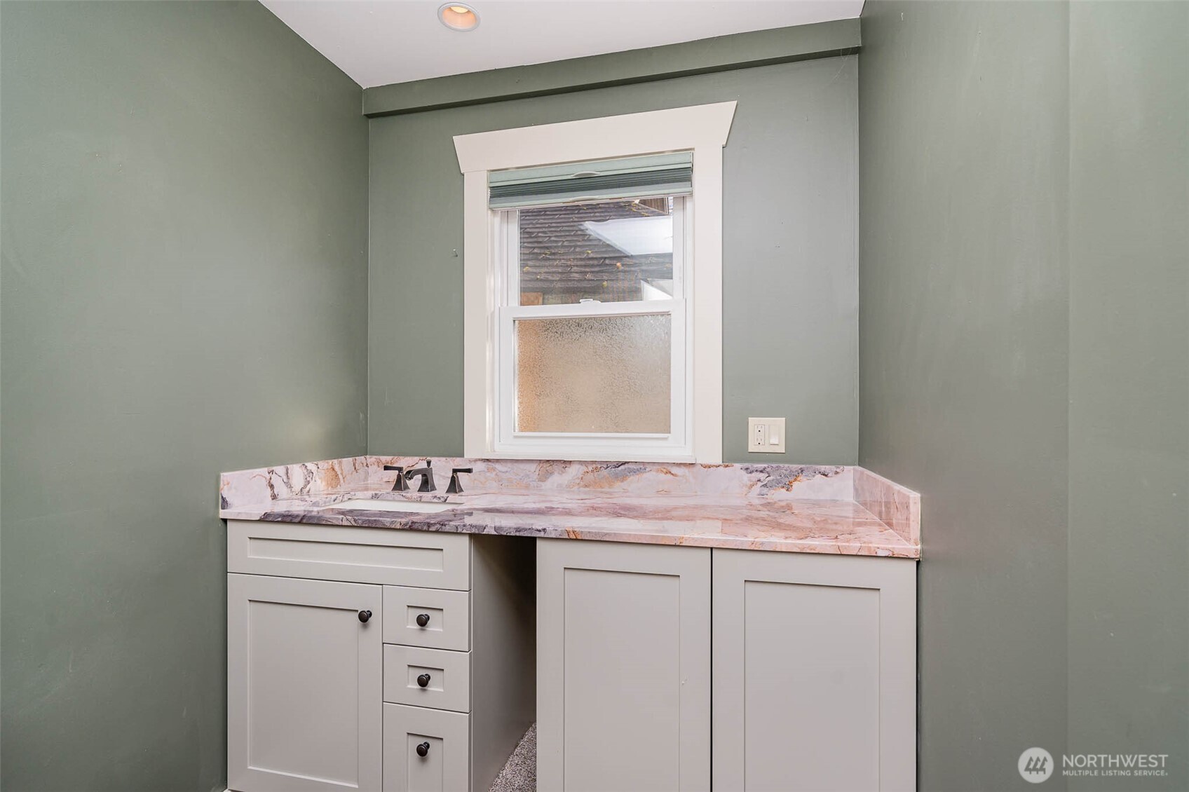 8040 16th Avenue Property Photo 10