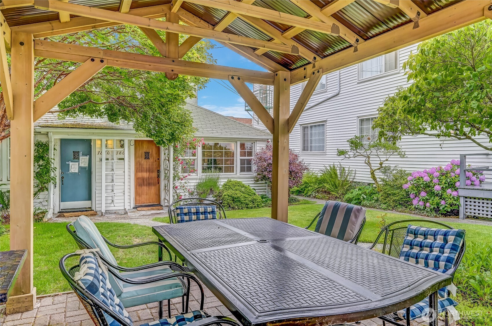 7868 Green Lake Drive Unit 9 Property Photo 16