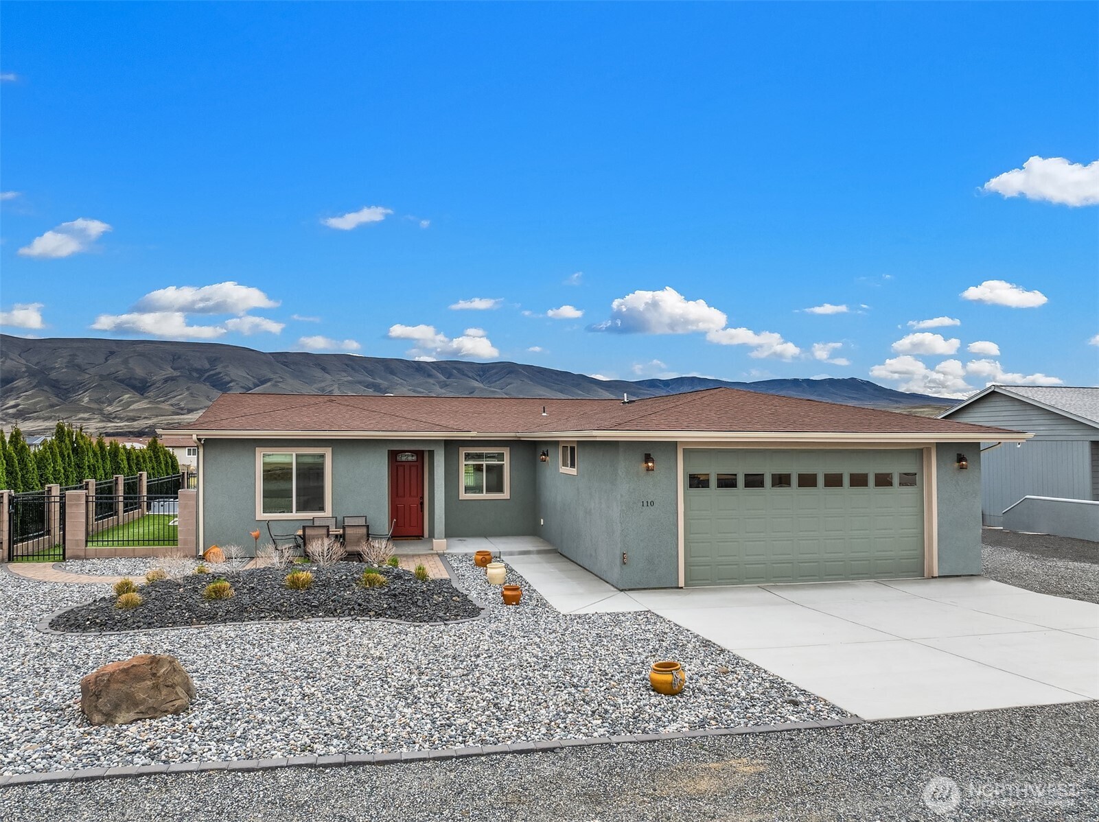 110 Golf Court Property Photo