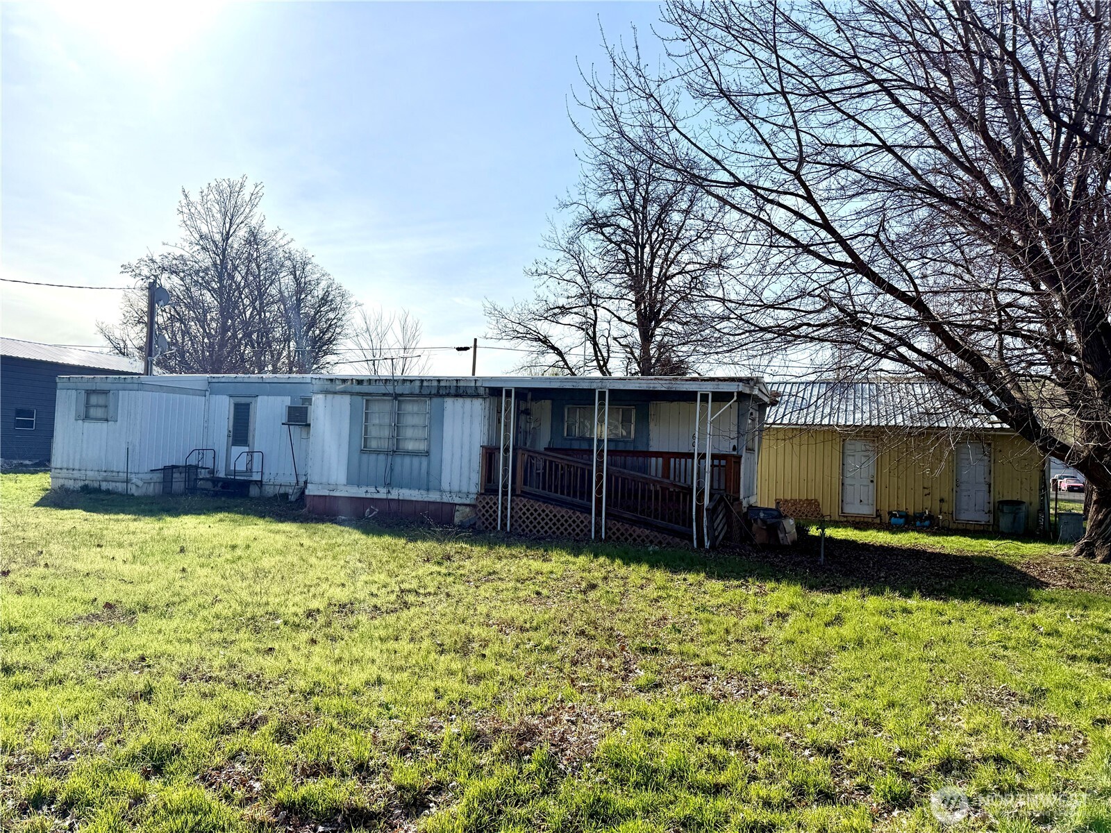 101 6th Street Property Photo
