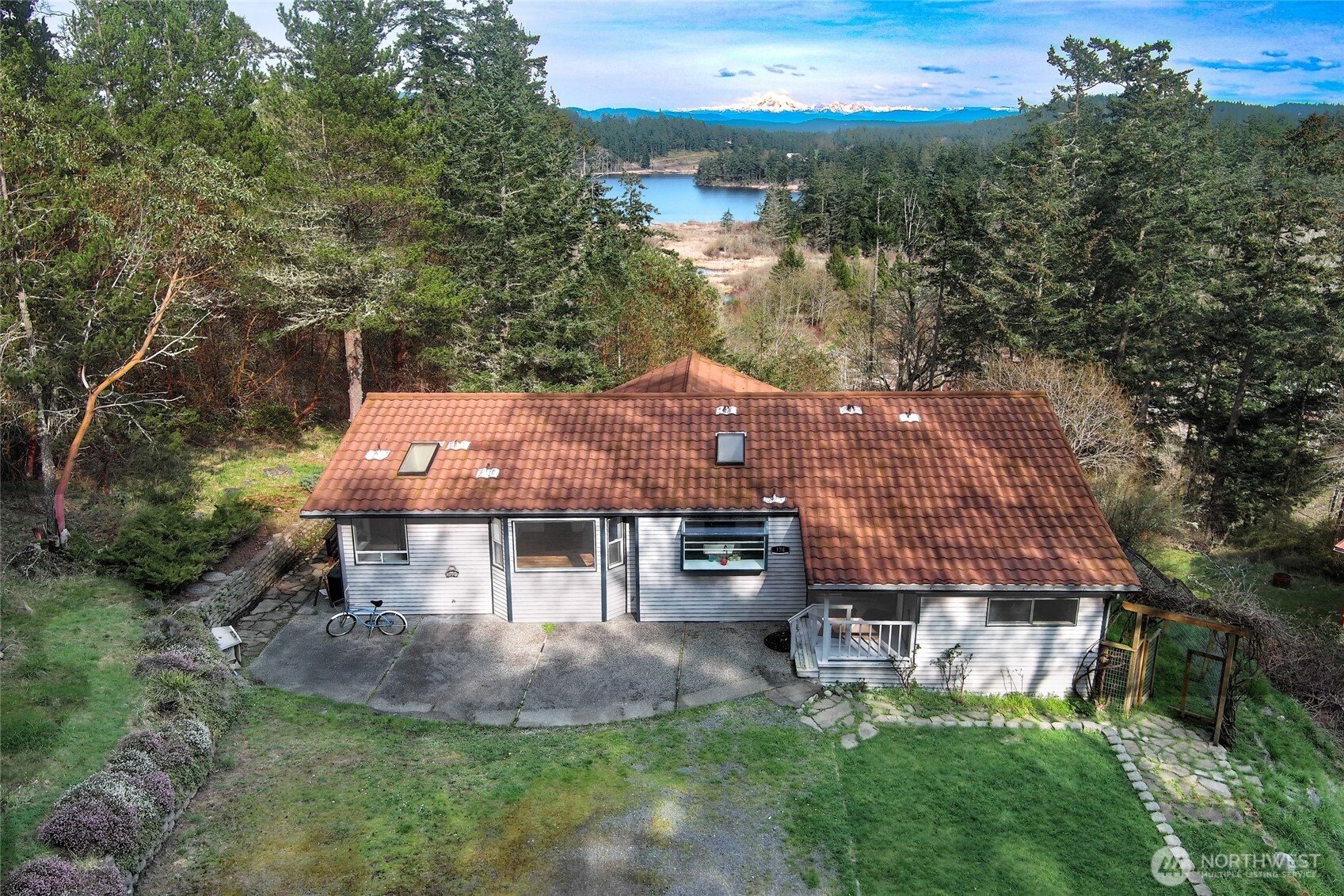 174 Moon Ridge Road