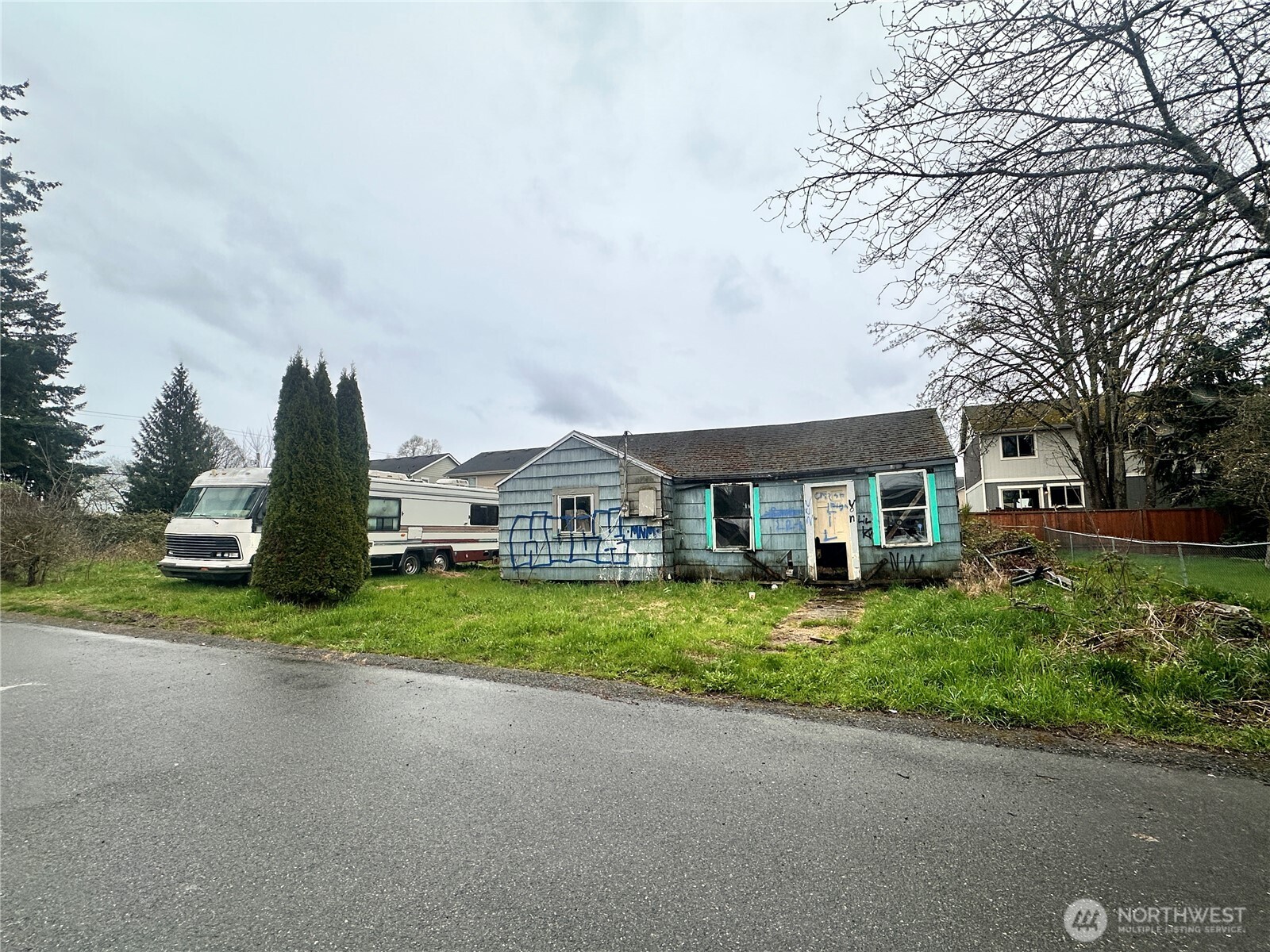 634 E 57th Street Property Photo 1