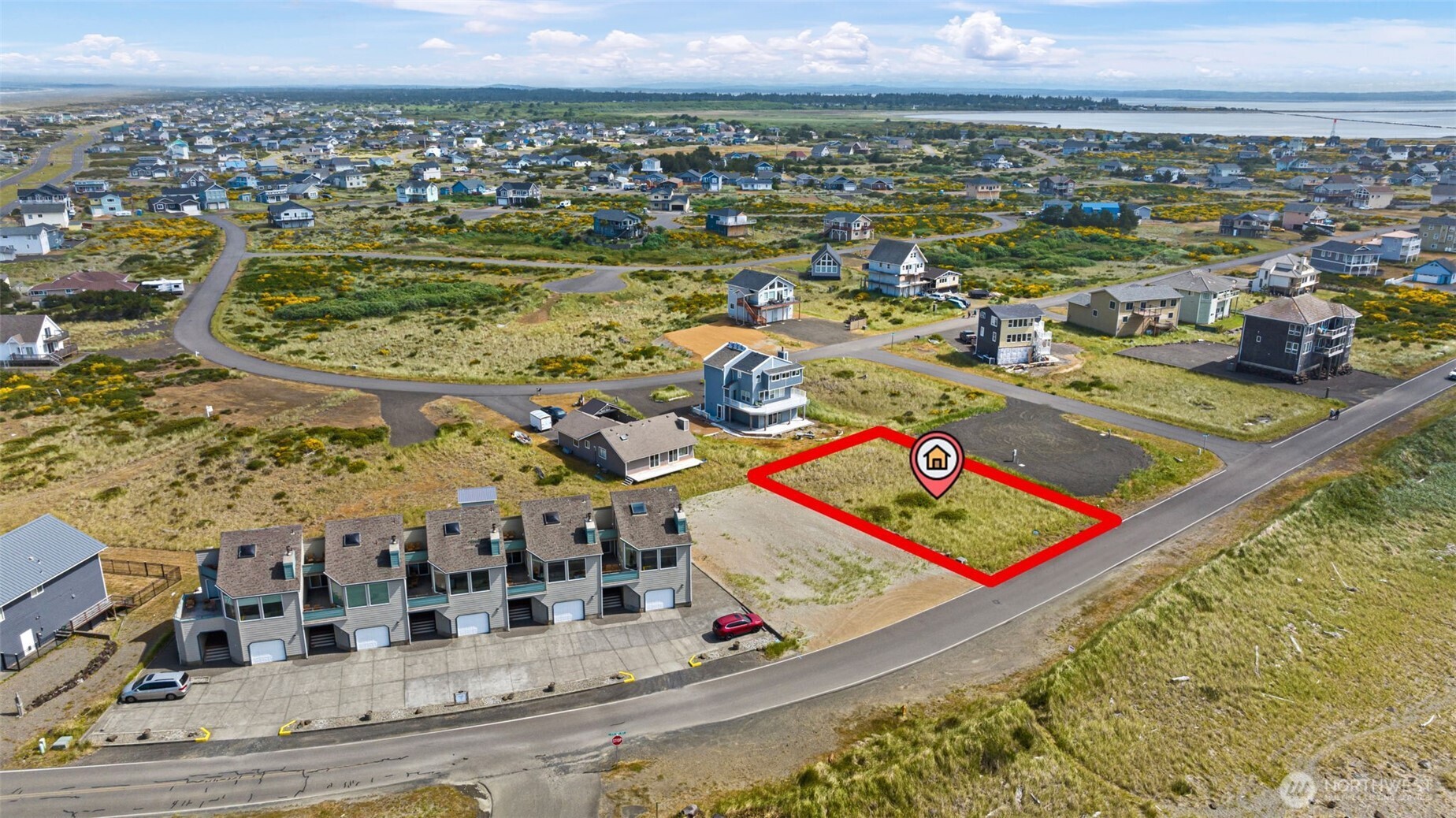 1571 E Ocean Shores Boulevard Property Photo 2