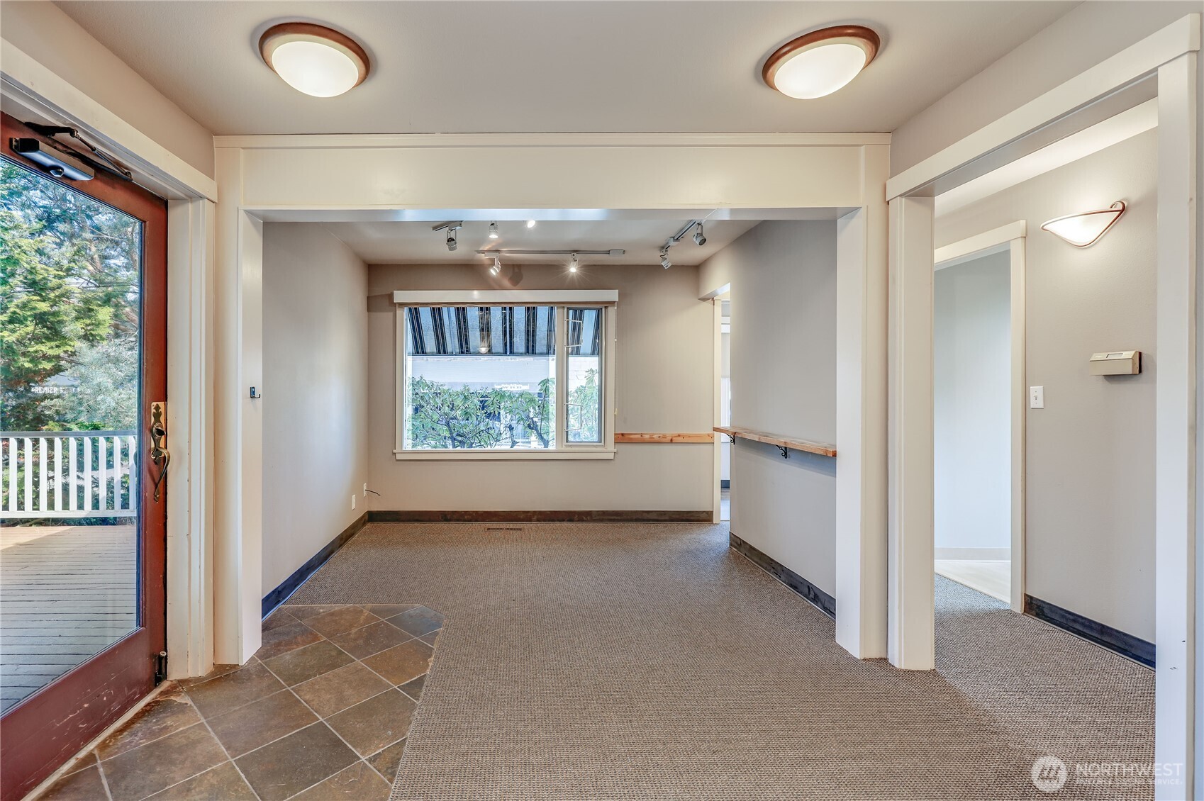19163 Jensen Way Property Photo 10