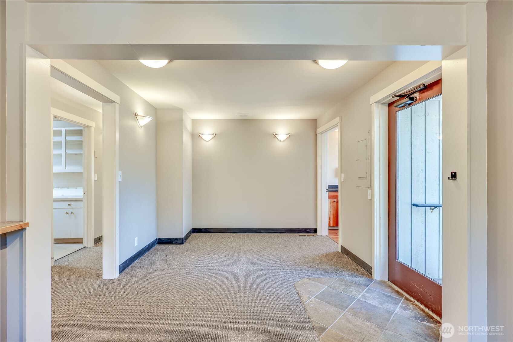 19163 Jensen Way Property Photo 11