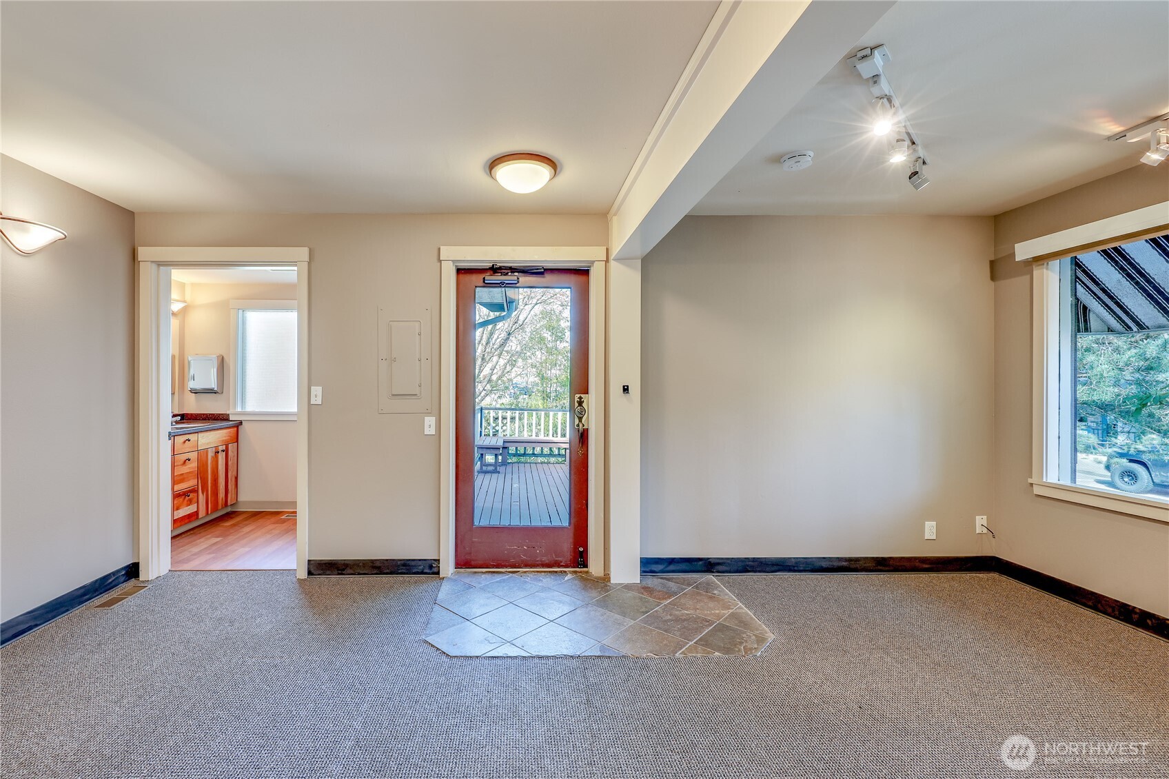 19163 Jensen Way Property Photo 12