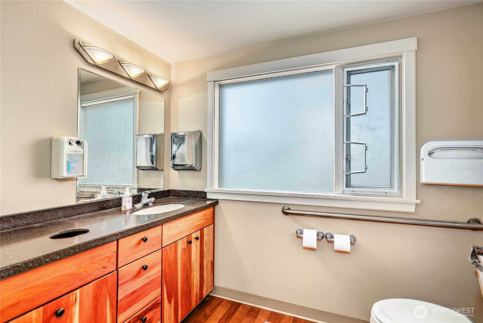 19163 Jensen Way Property Photo 13
