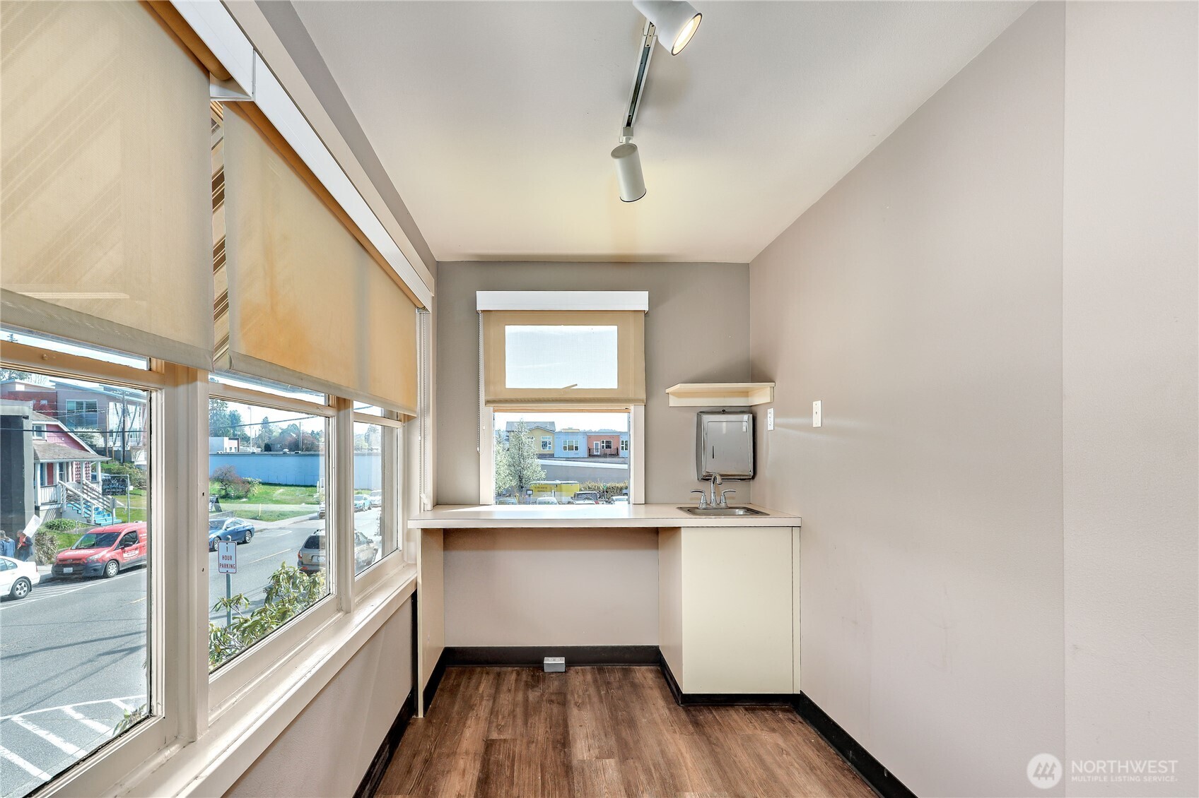 19163 Jensen Way Property Photo 16