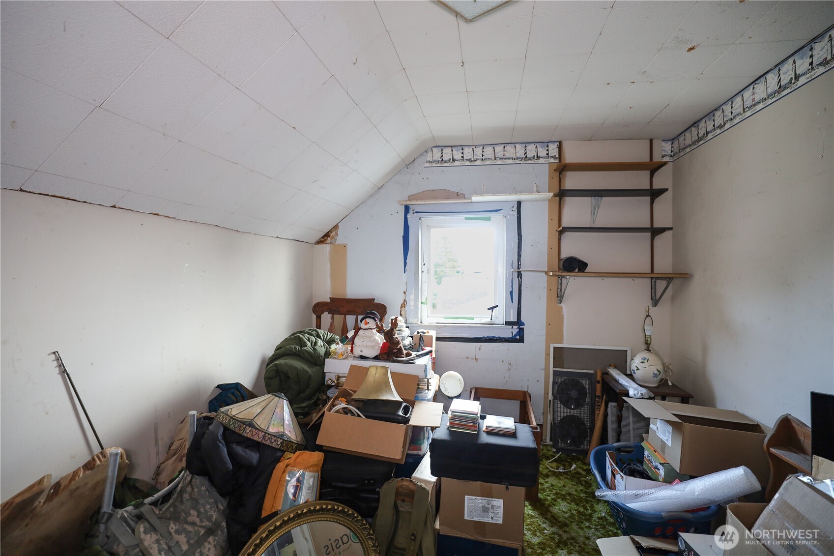 811 W Market Street Property Photo 16