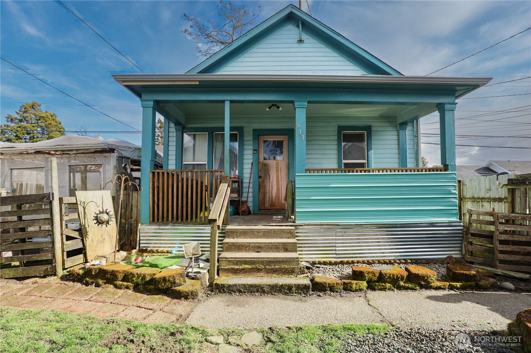 811 W Market Street Property Photo 20