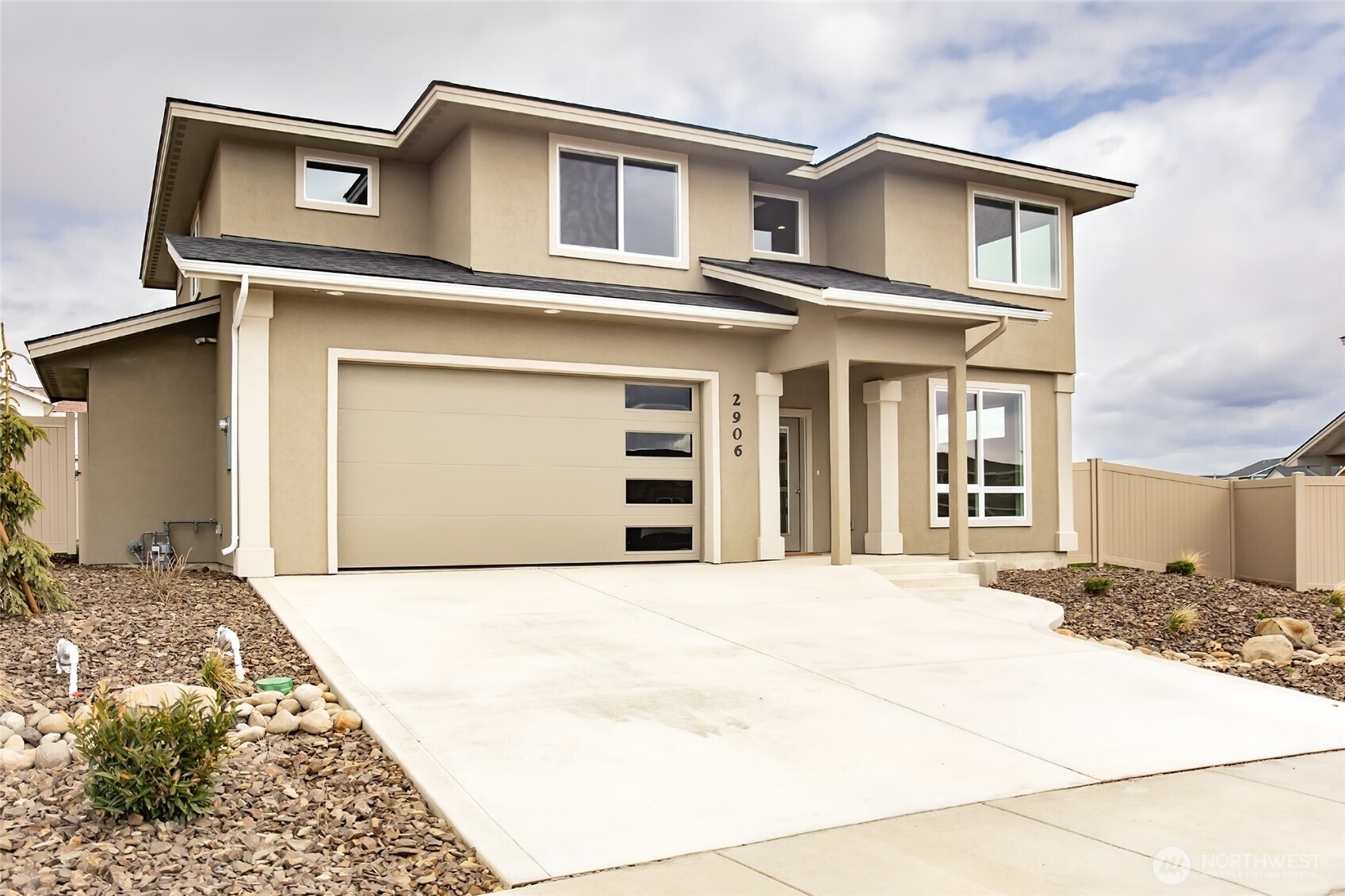 2906 N Yale Court Property Photo
