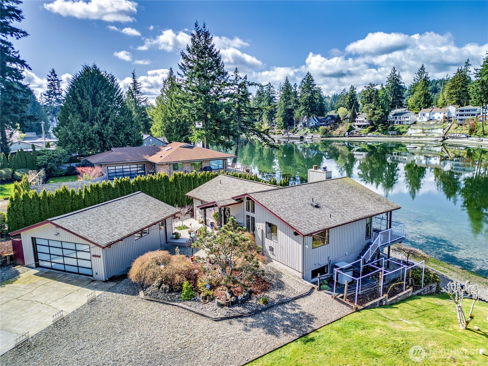 4605 Marine View Place Property Photo