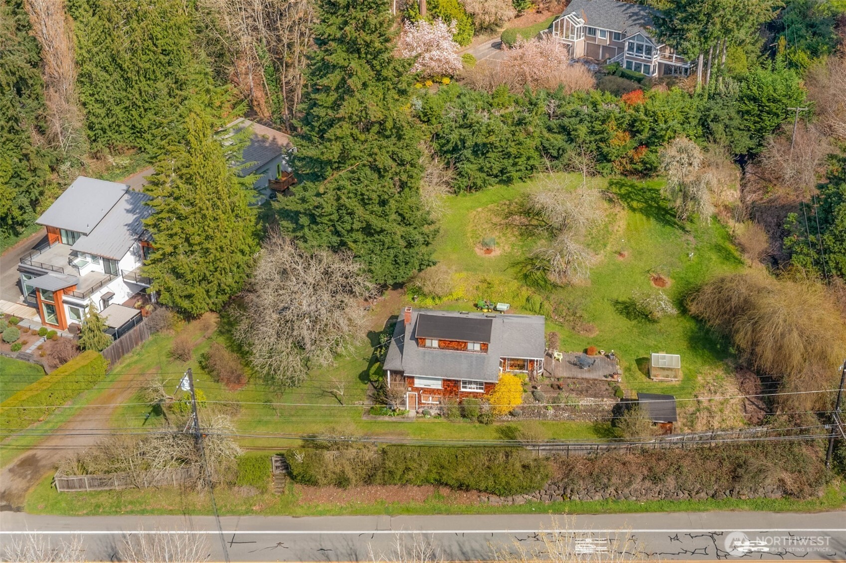 2642 E Lake Sammamish Parkway Property Photo 9