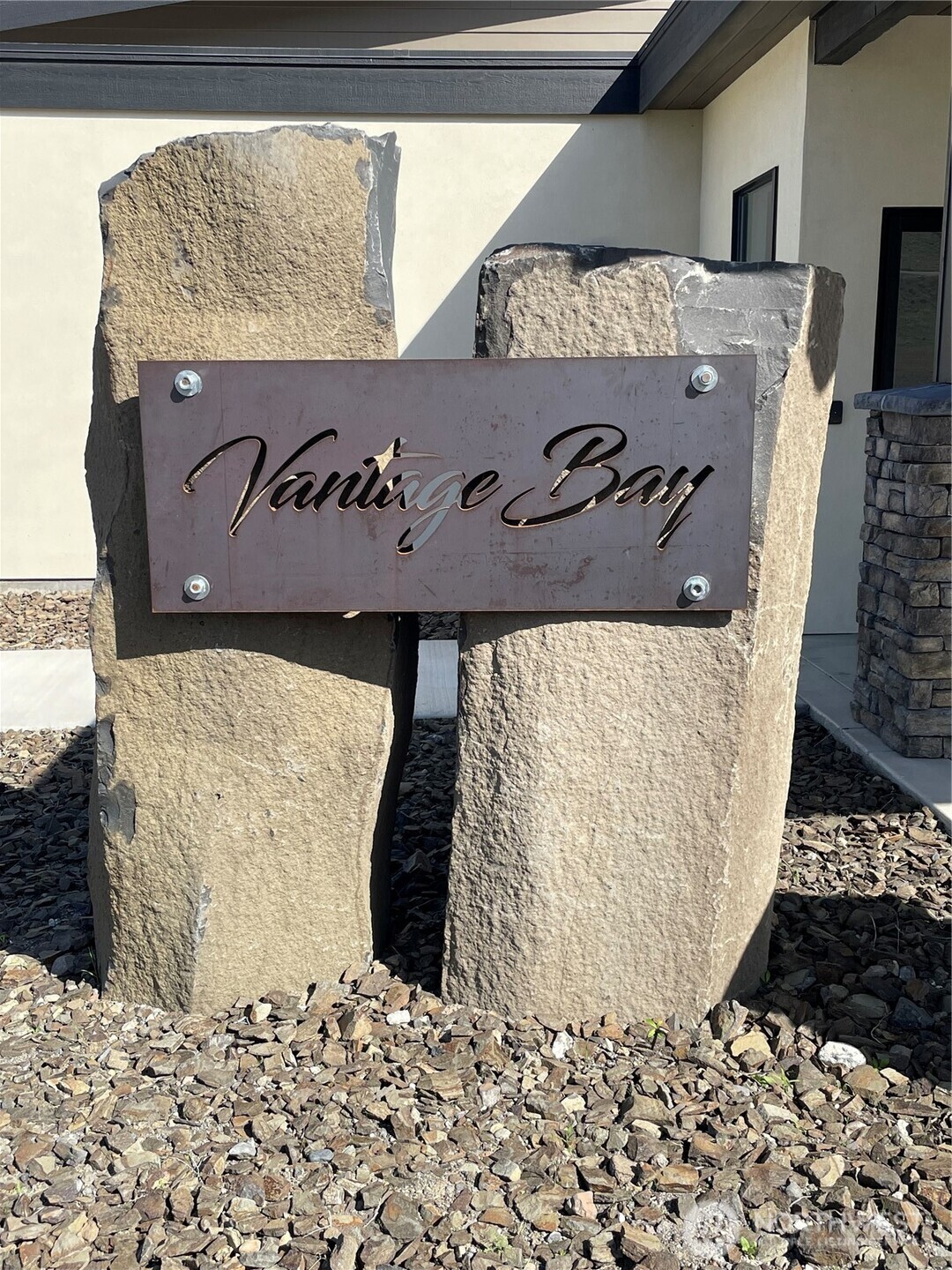 360 Vantage Bay Loop Property Photo 1