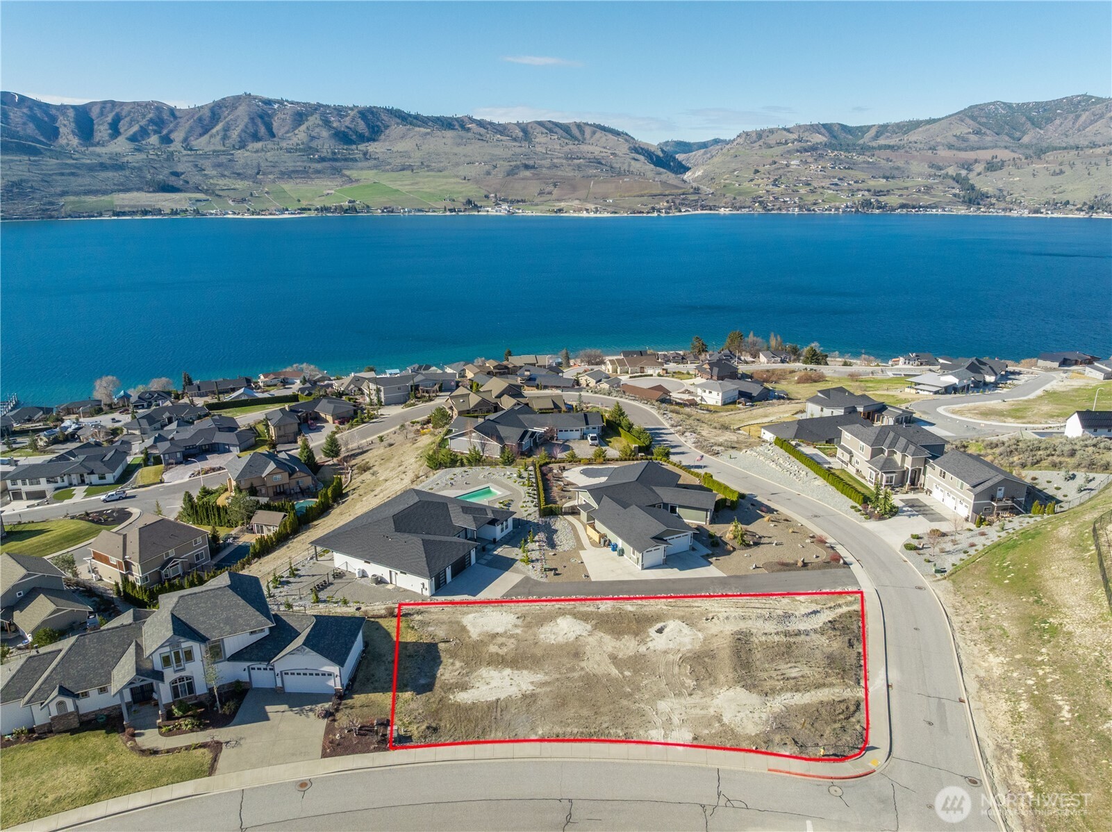 100 Waterview Drive Property Photo 1