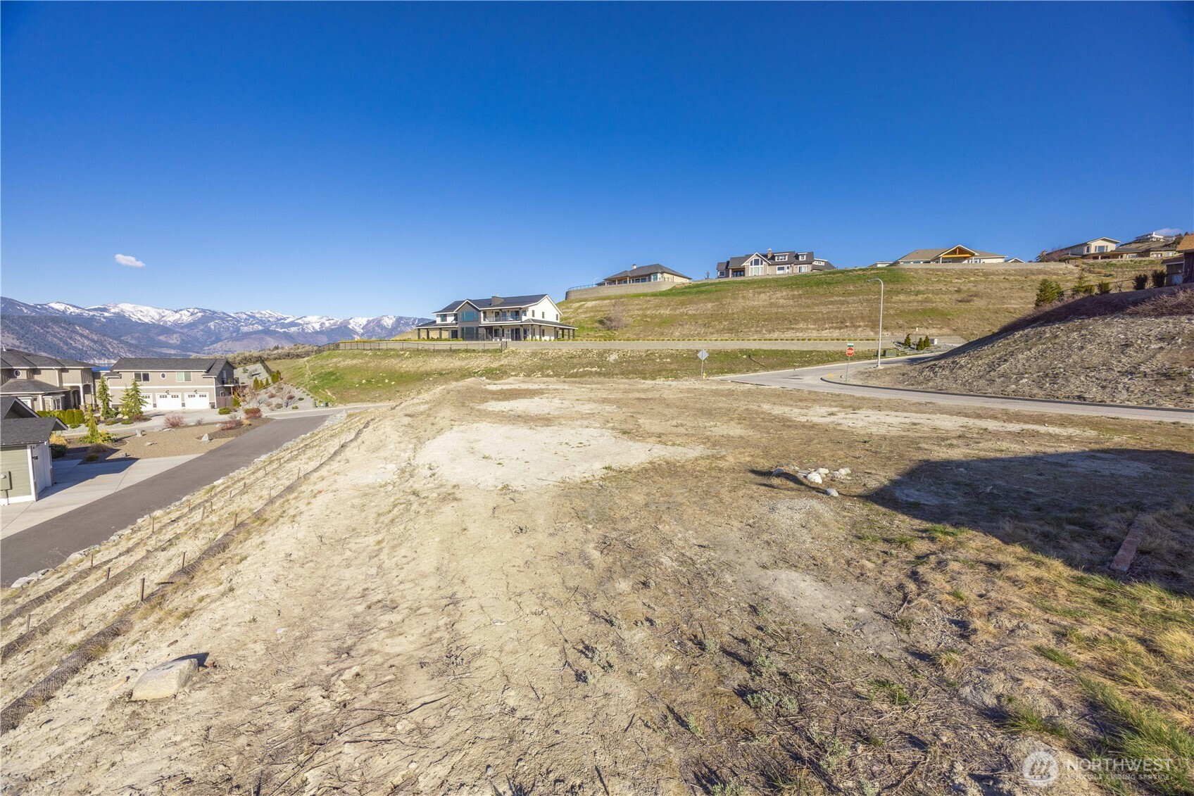 100 Waterview Drive Property Photo 14