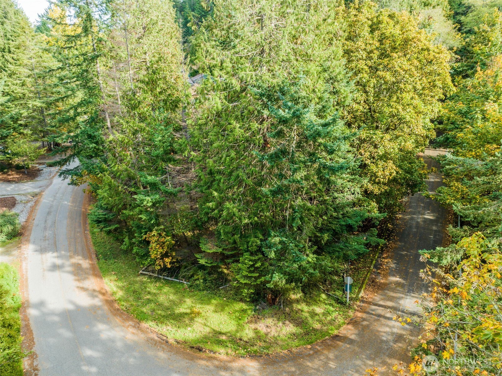 555 Klamath Drive Property Photo 19