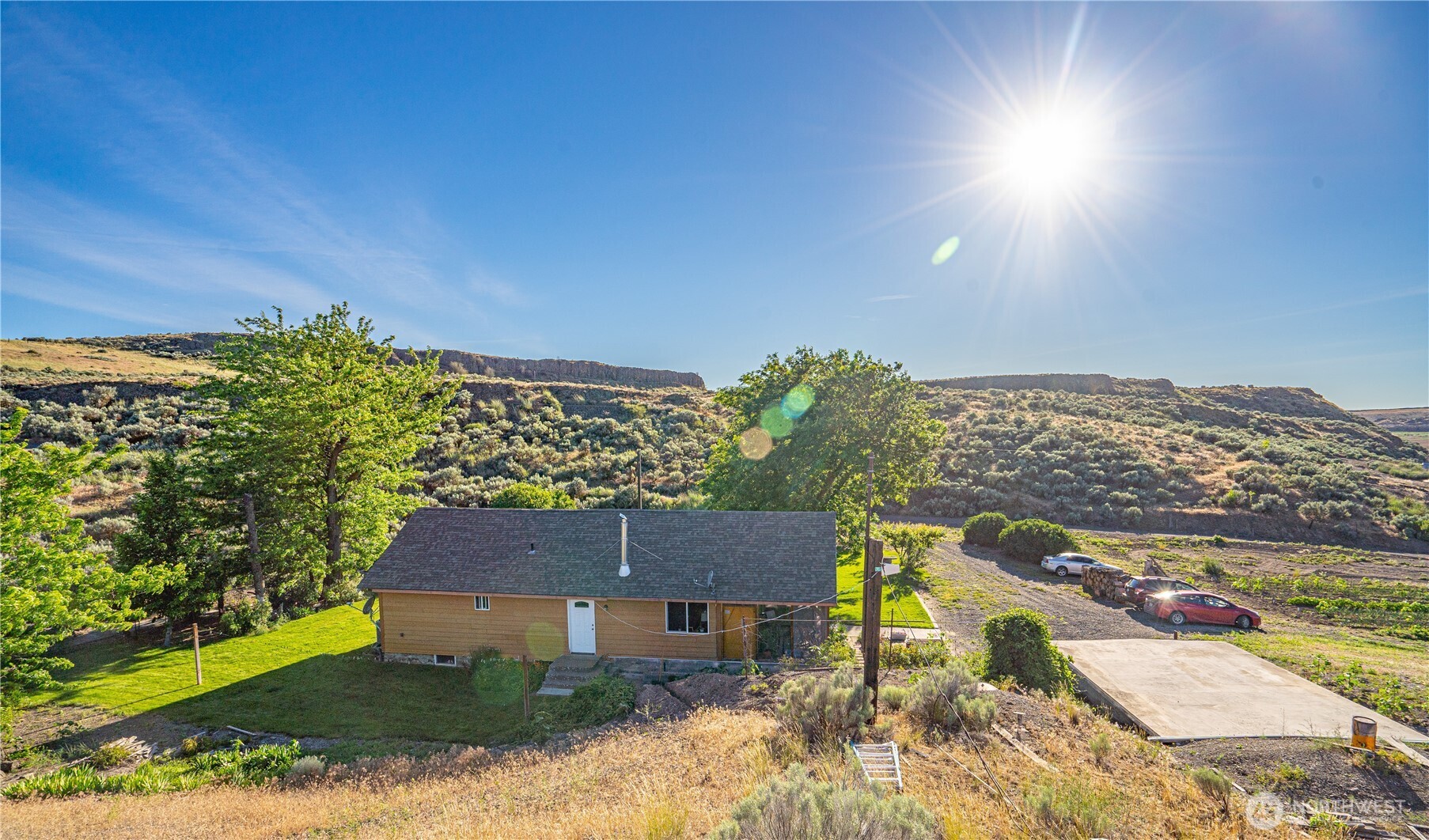 20548 Ne 22 Road Property Photo 2