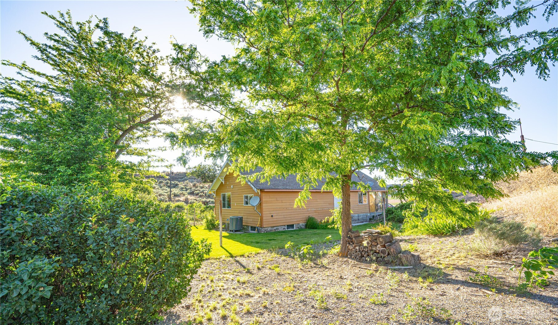 20548 Ne 22 Road Property Photo 6
