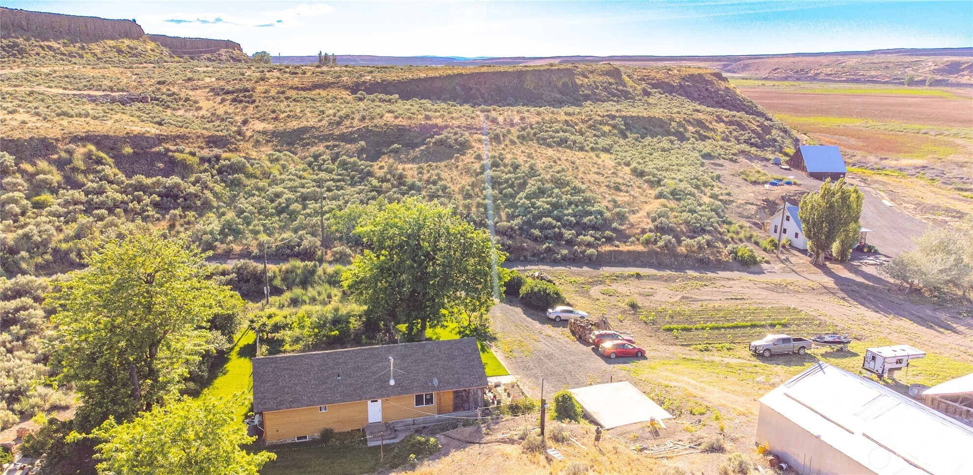 20548 Ne 22 Road Property Photo 24