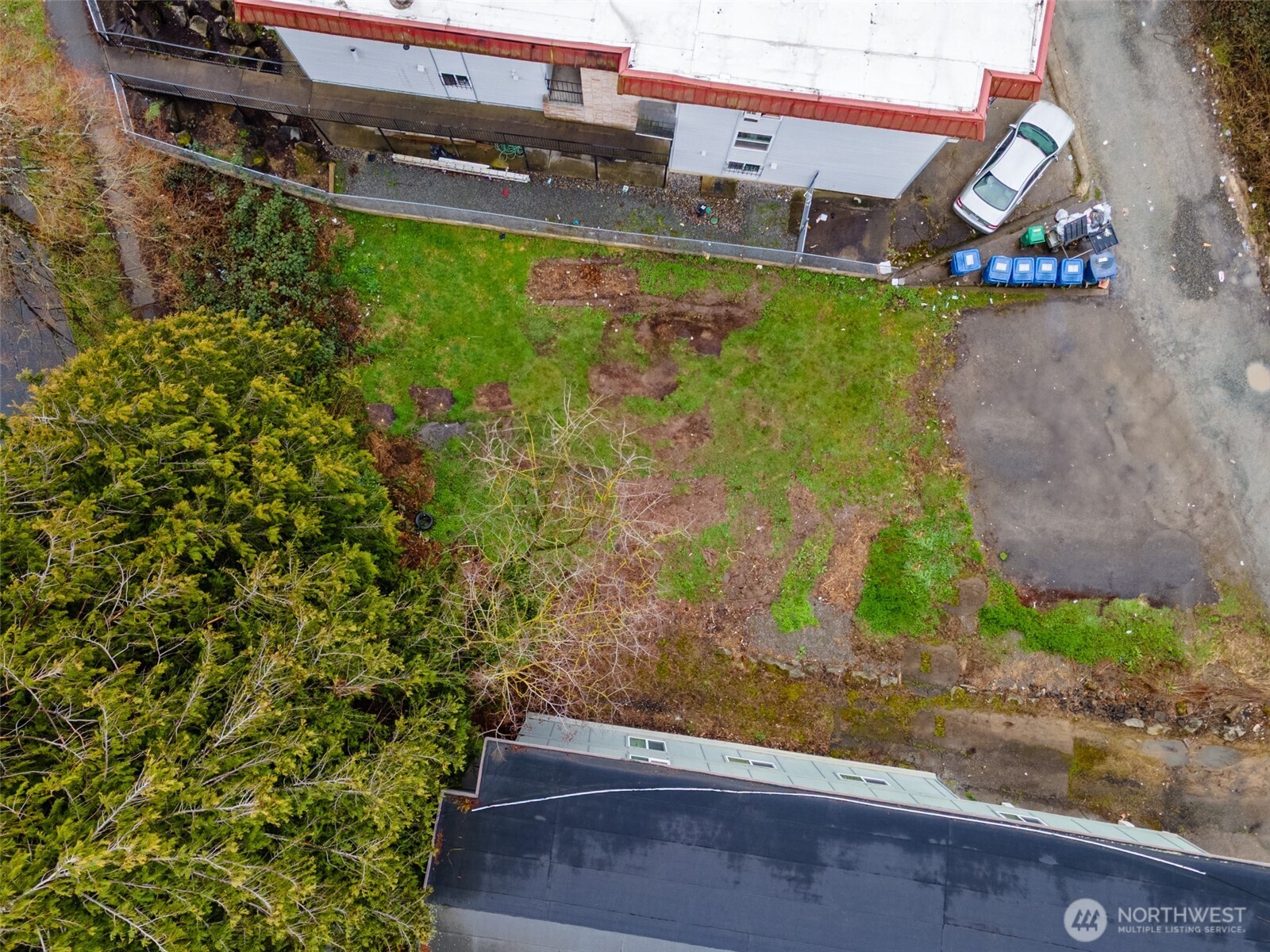 6526 Rainier Avenue Property Photo 3