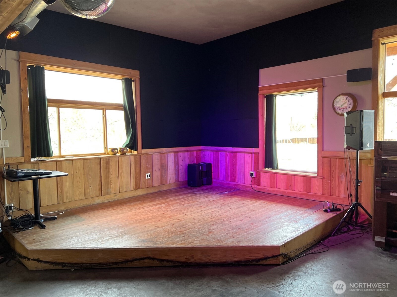 201 Methow Valley Highway Property Photo 38