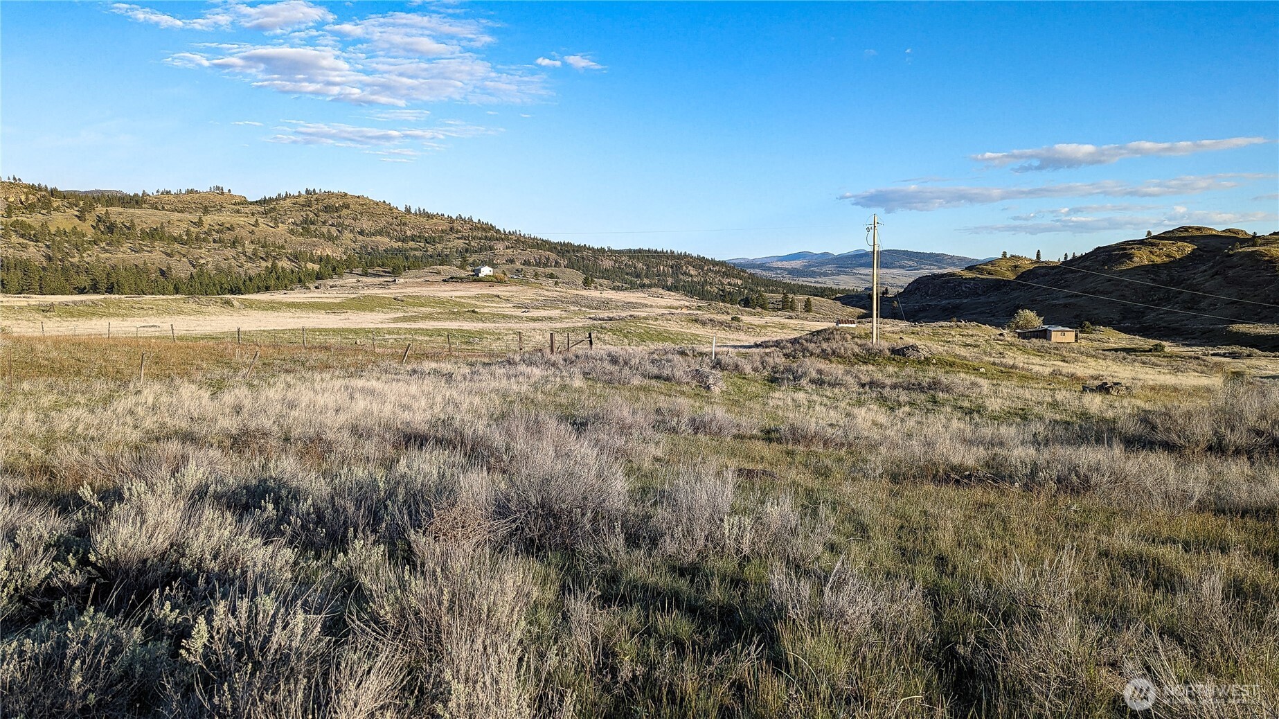 174 Round Up Road Property Photo 4