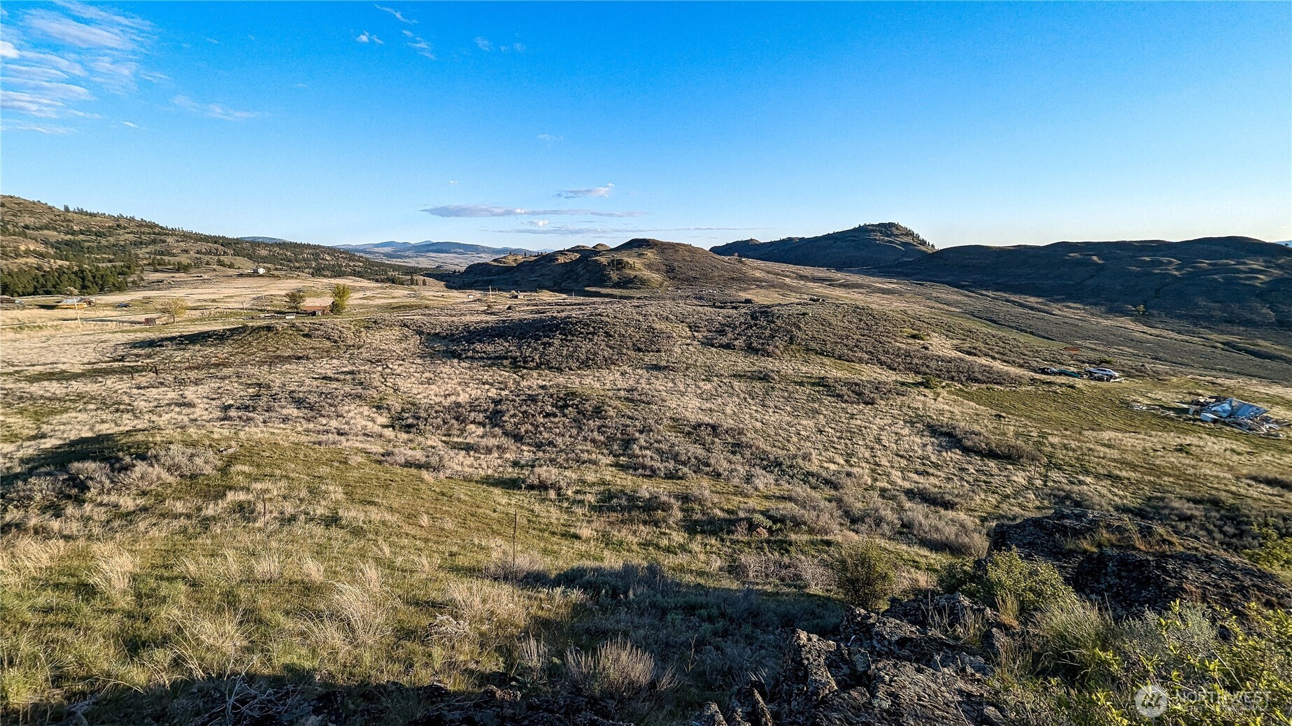 174 Round Up Road Property Photo 10
