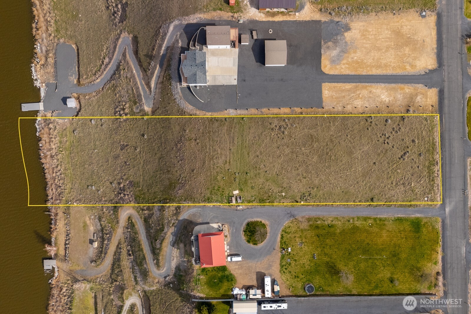 8652 Stonecrest Road Property Photo 3