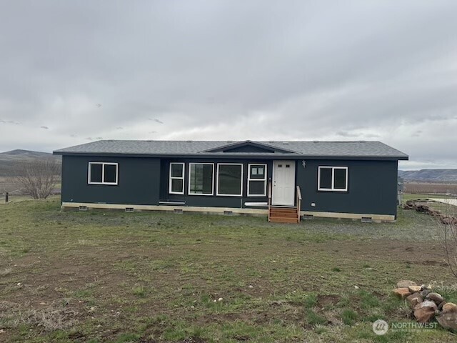 571 Point Drive Property Photo