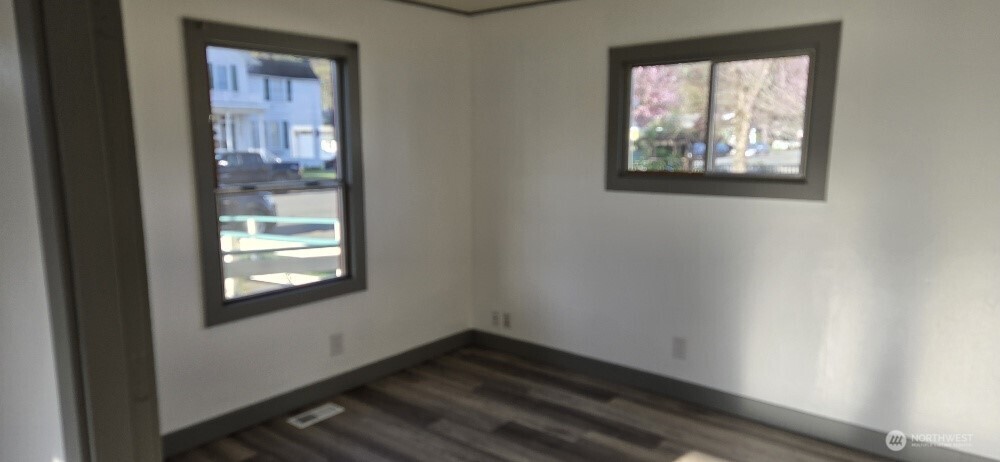 620 W Cota Street Property Photo 19