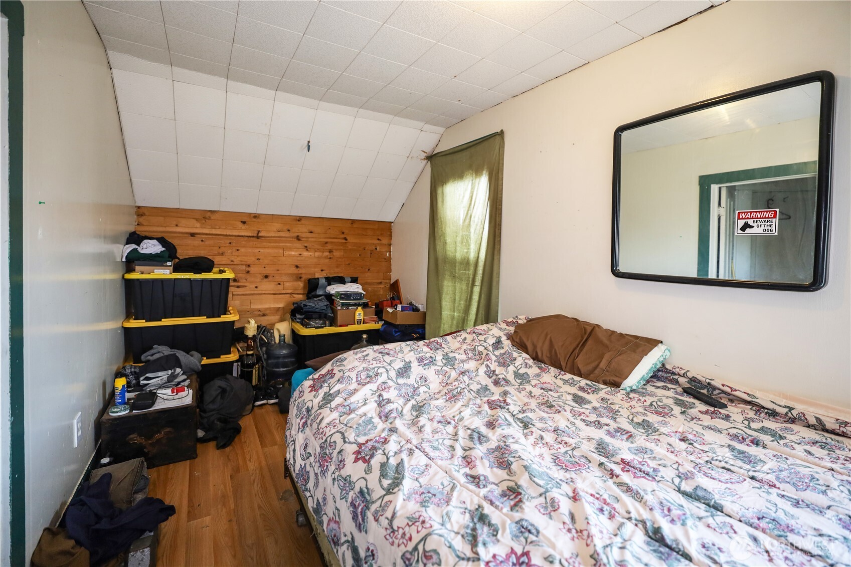 811 W Market Street Property Photo 18