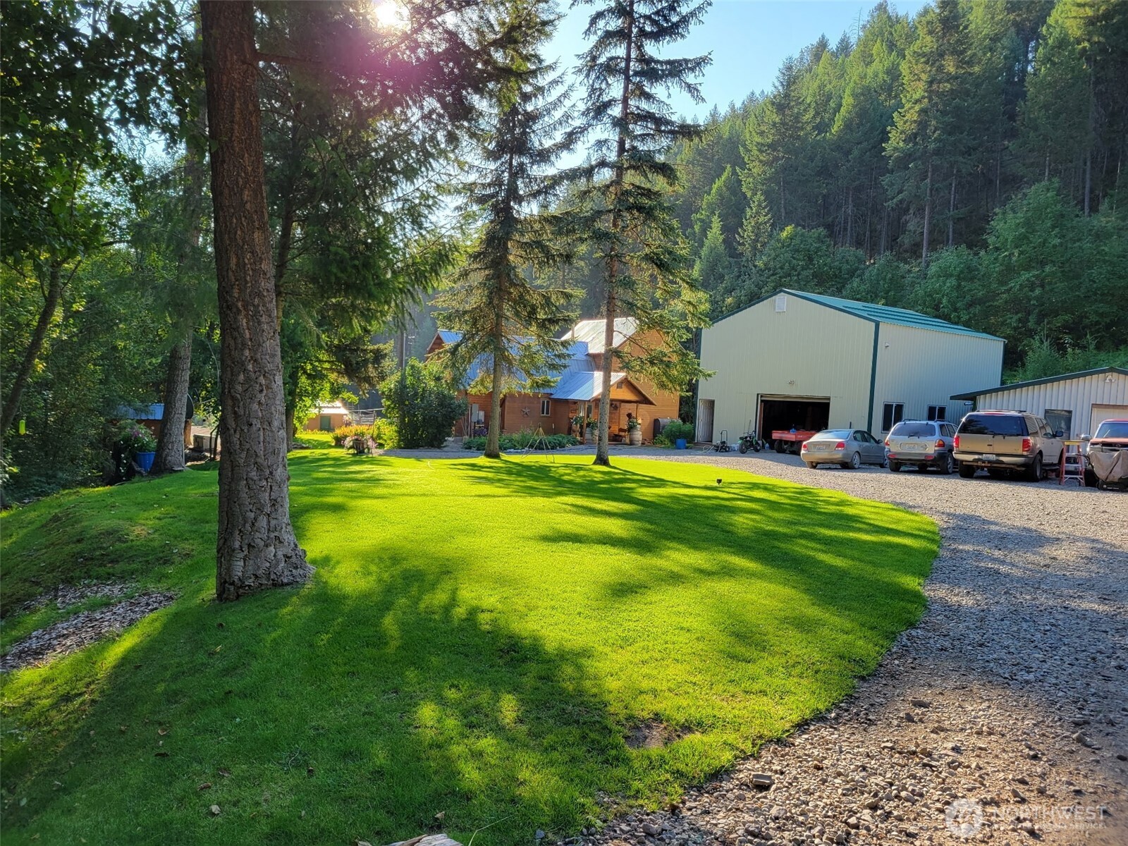 139 Empire Cr. Road Property Photo