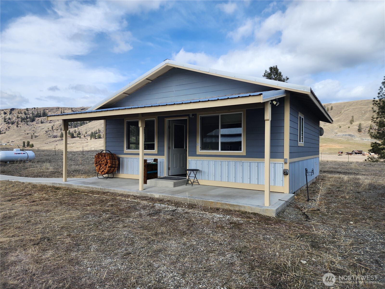 81 Watoka Way Property Photo