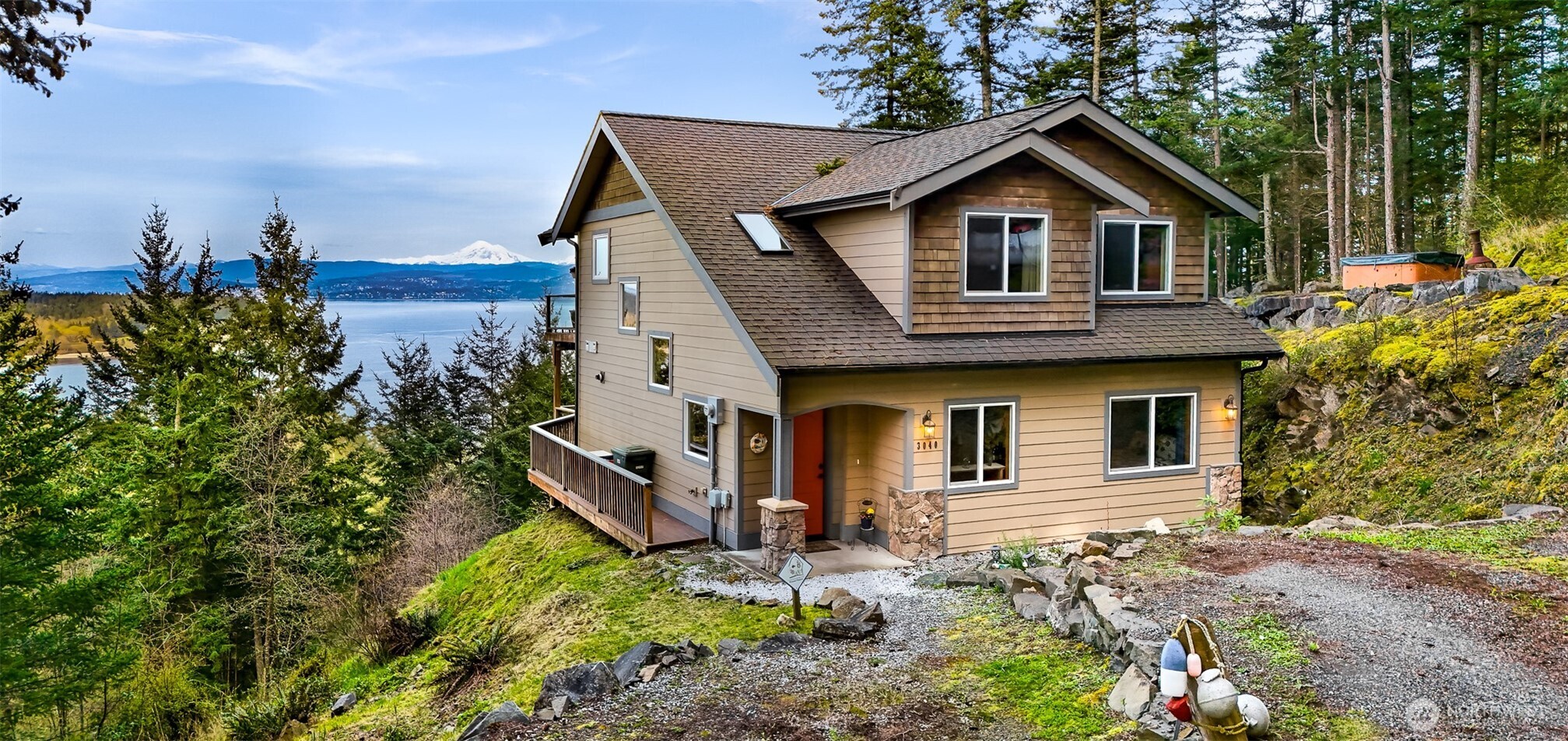 3040 Mt Vista Drive Property Photo 2