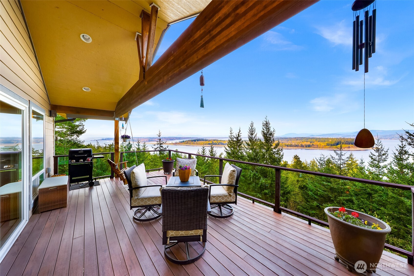 3040 Mt Vista Drive Property Photo 9