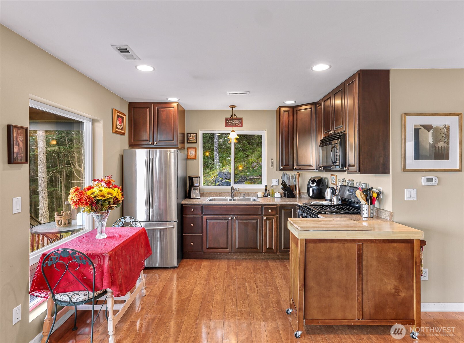 3040 Mt Vista Drive Property Photo 11