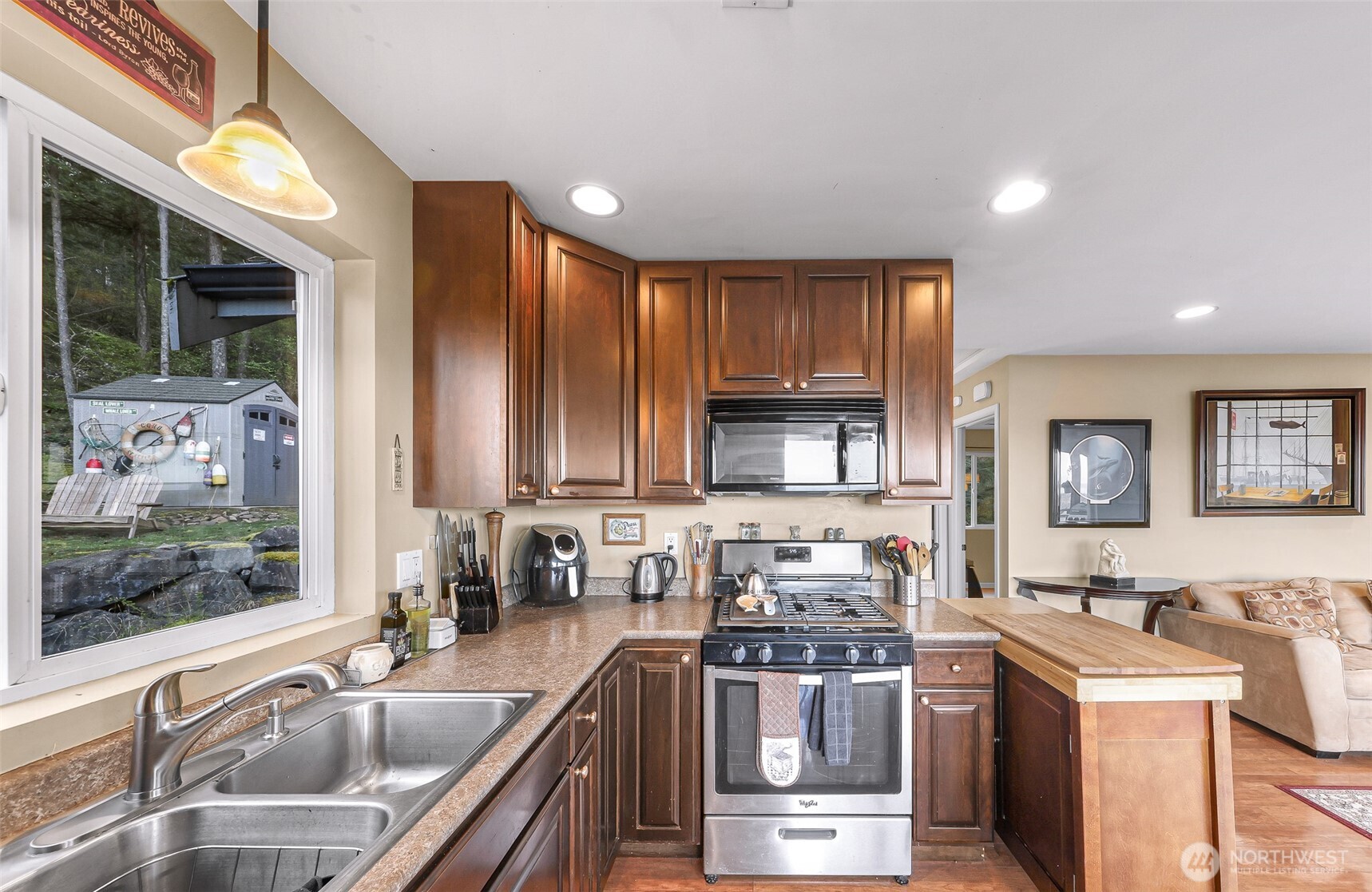 3040 Mt Vista Drive Property Photo 12