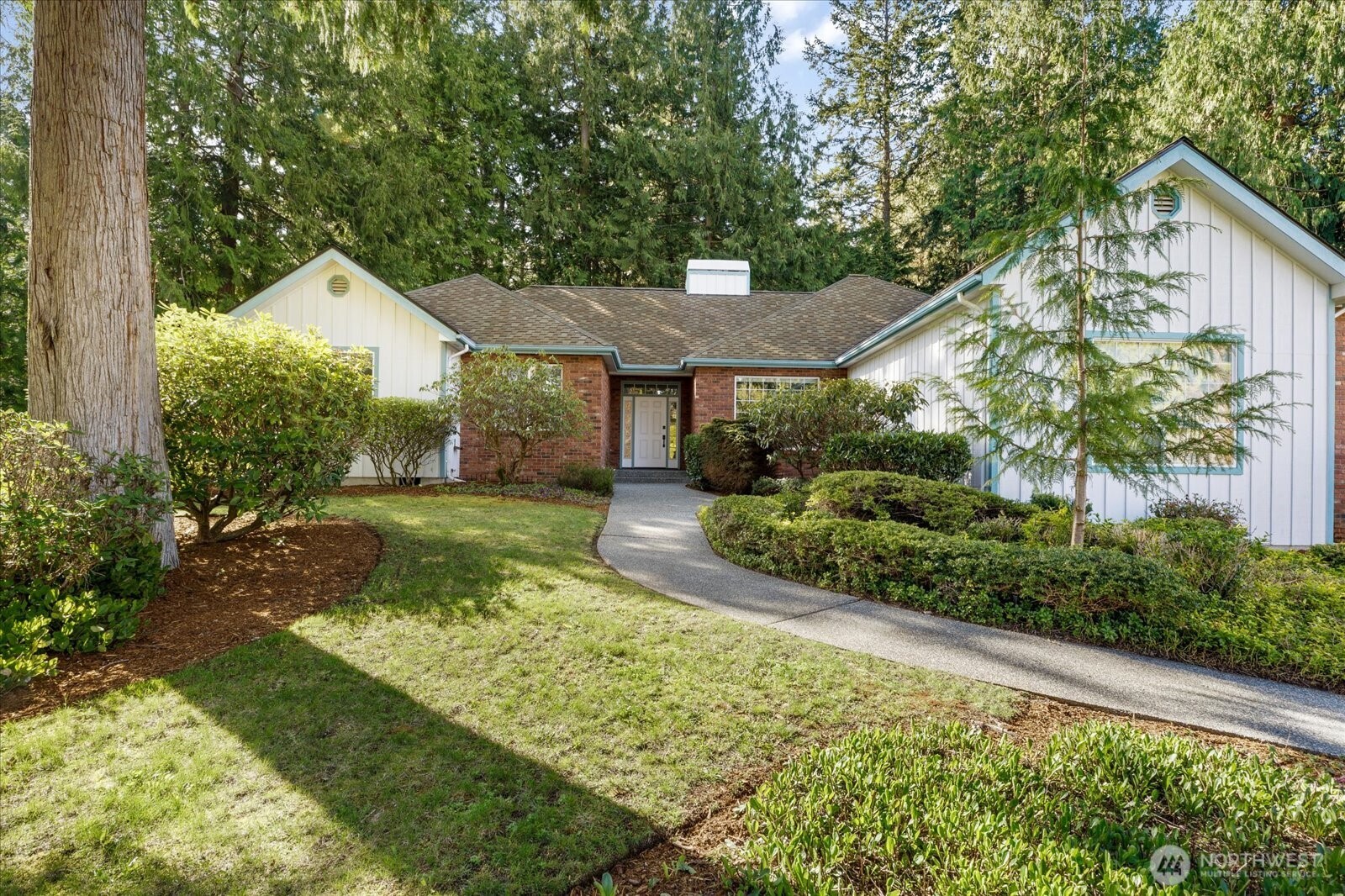 2305 Lake Park Drive Property Photo