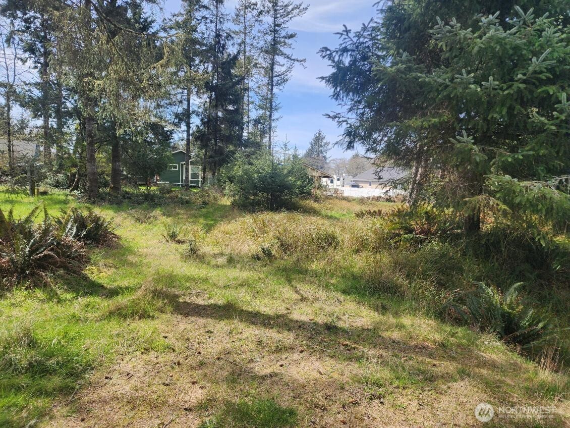 661 Sollecks Avenue Property Photo 1