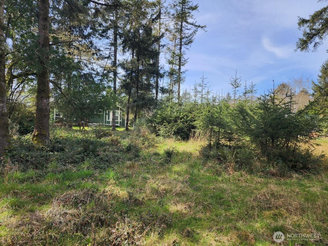 661 Sollecks Avenue Property Photo 2