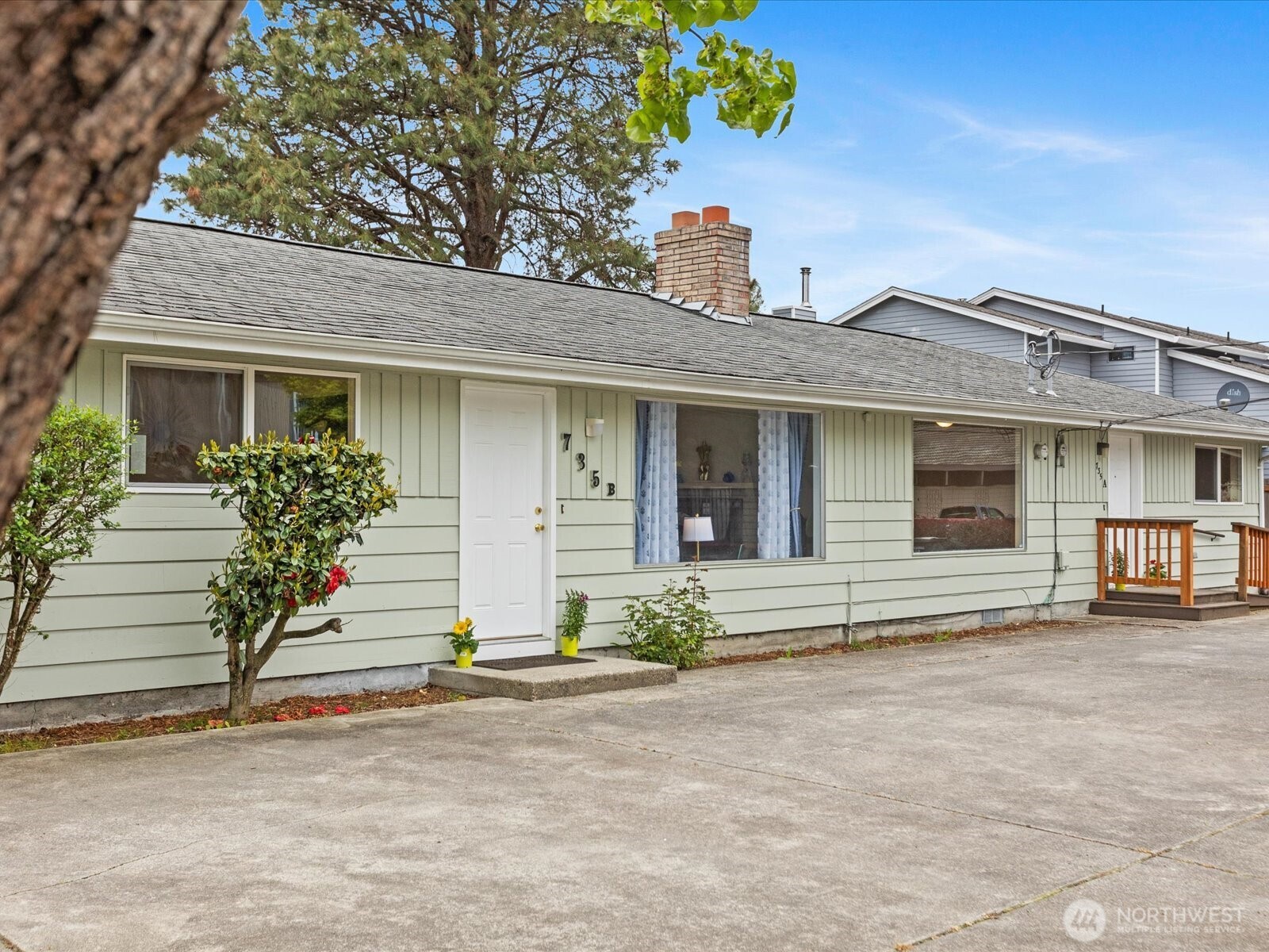 735 F Street Property Photo