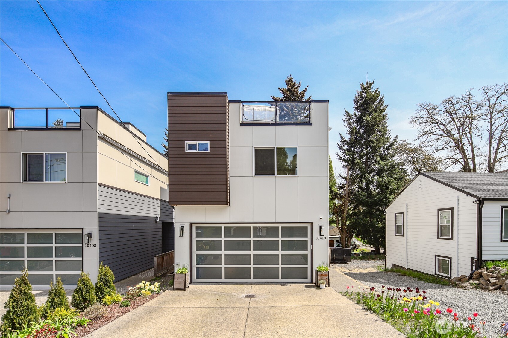 10410 2nd Place Property Photo 1