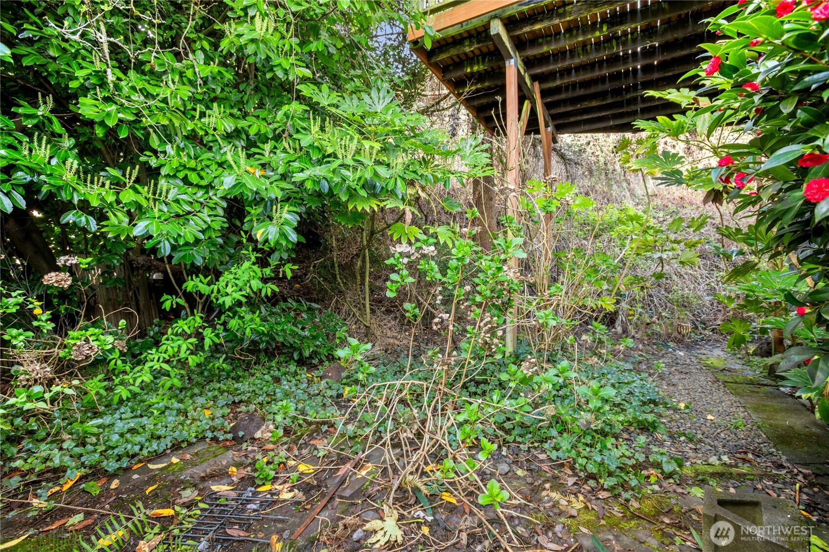 1715 Victoria Avenue Property Photo 6