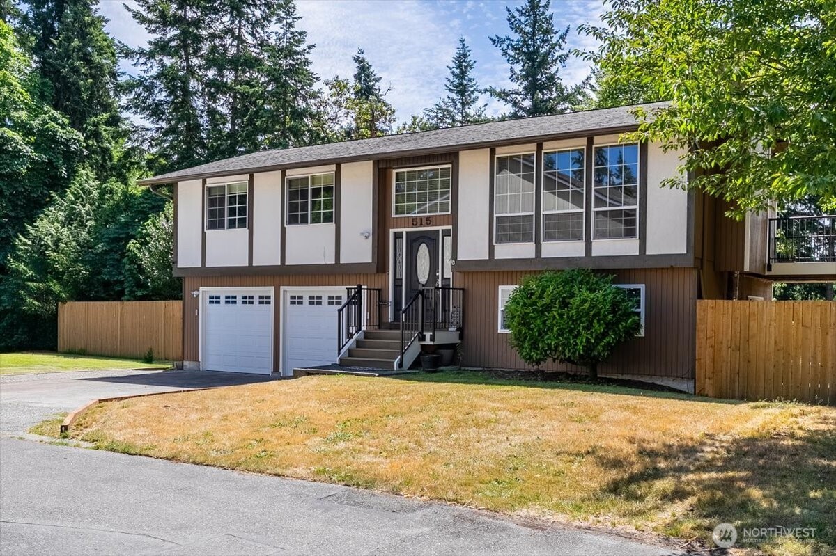 515 N 188th Street Property Photo 1