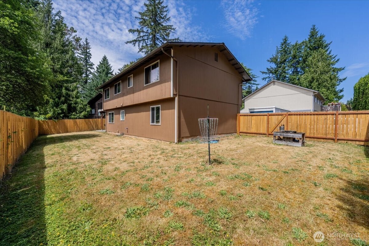 515 N 188th Street Property Photo 5