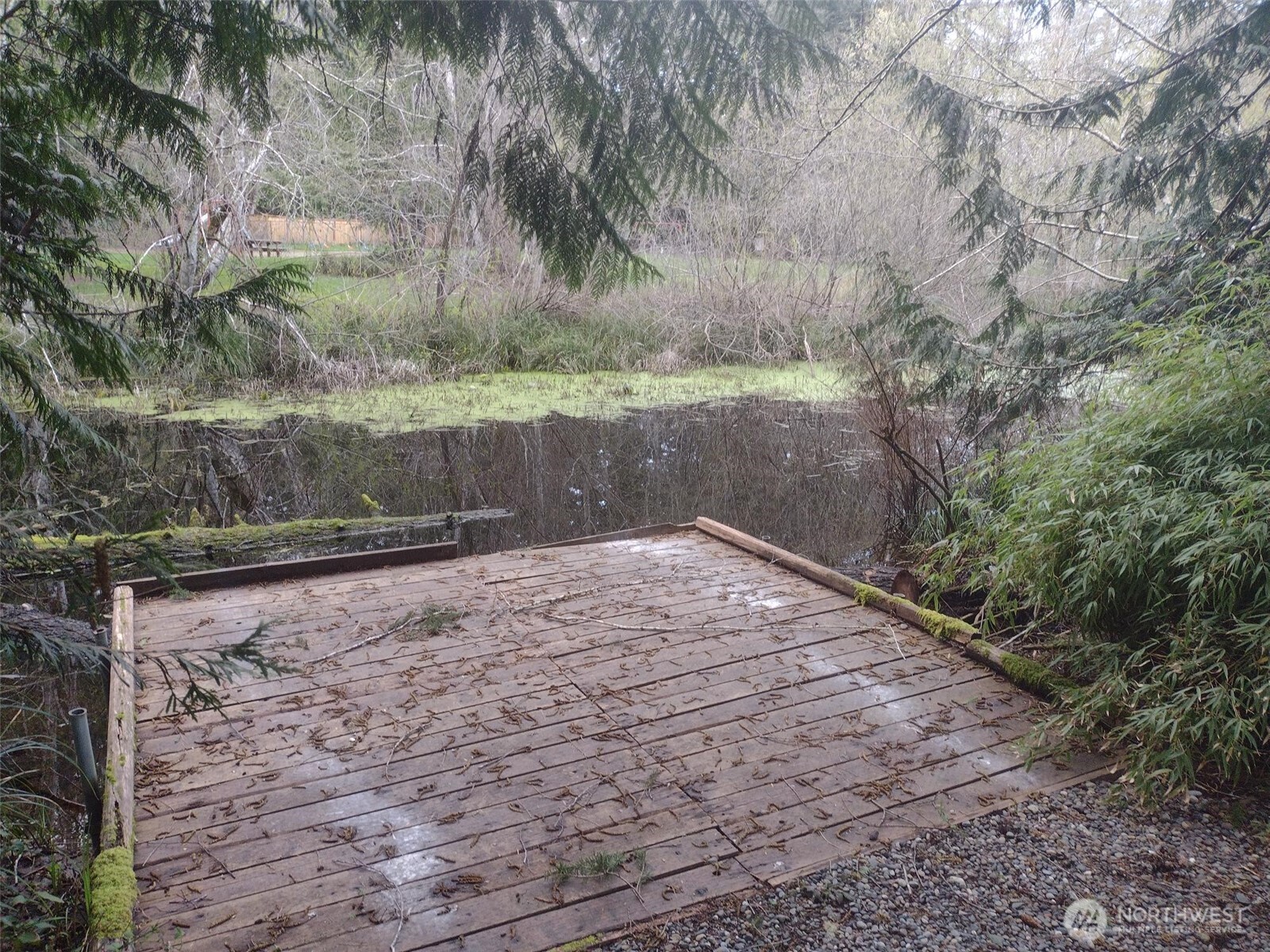 581 E Lakeshore Drive Property Photo 12